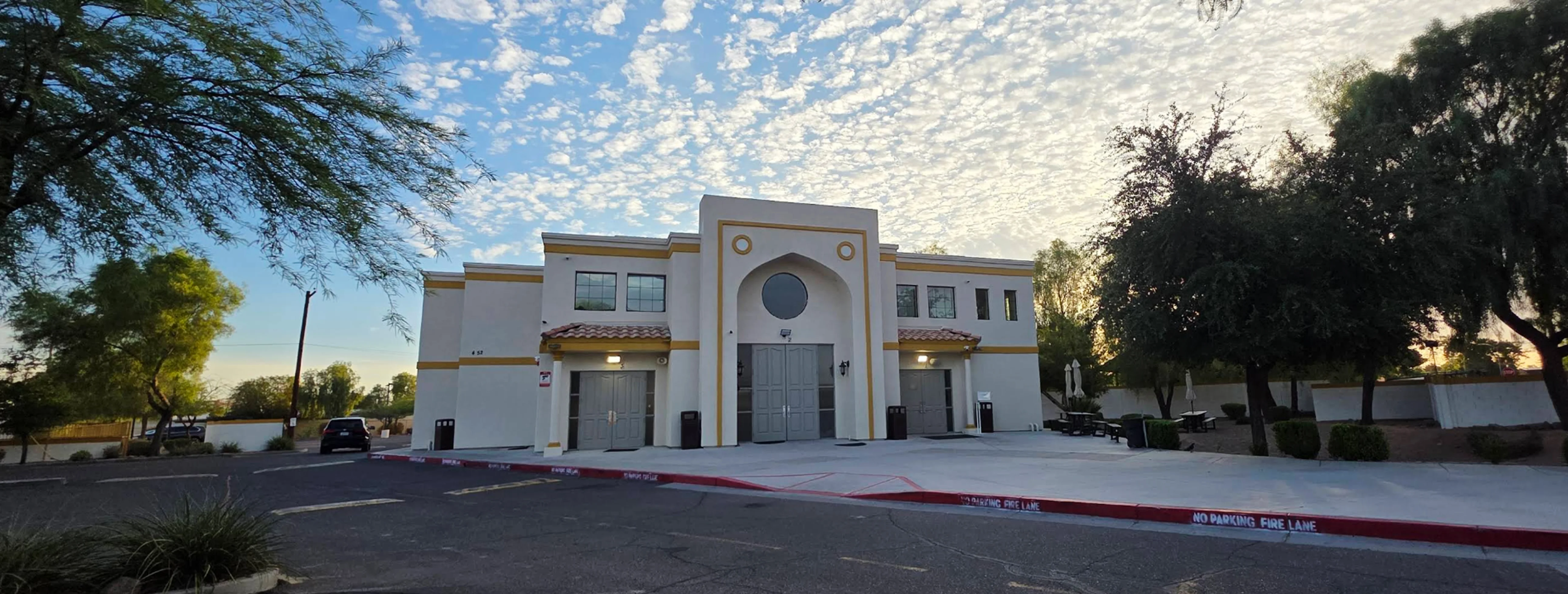 Exterior view of Islamic Center of the East Valley Chandler building